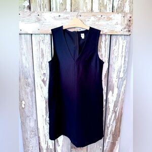 Gap Shift Dress with Pockets size Small zip Back in Black